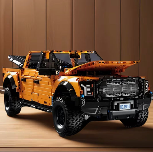 4x4 Off-Road Pickup Building Blocks Set – 1100 Pieces