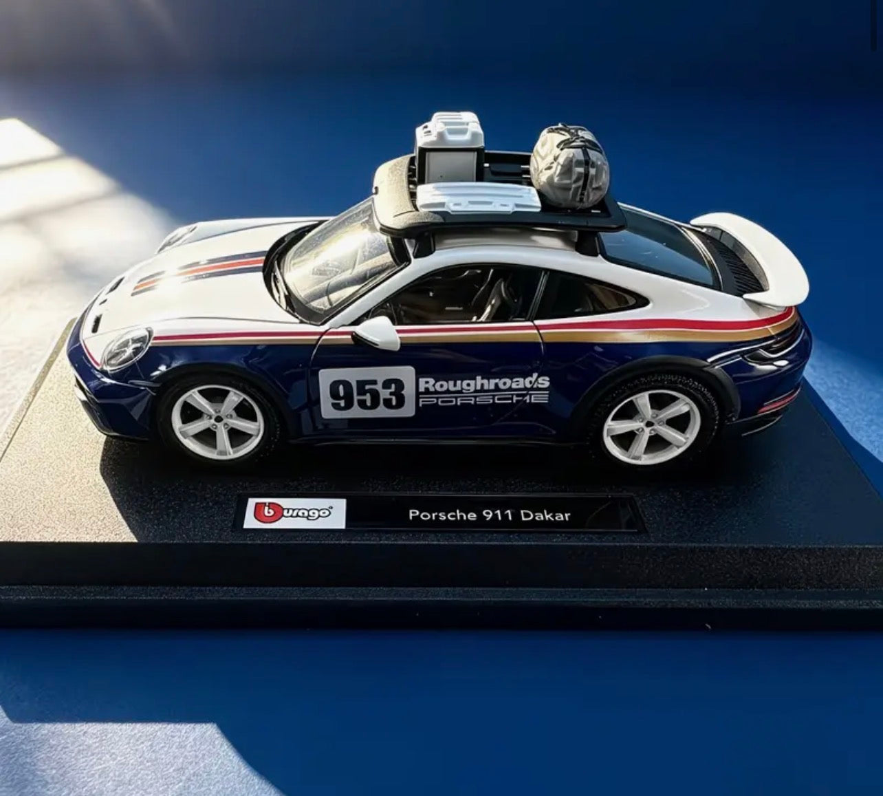 Bburago: Porsche 911 Dakar 953