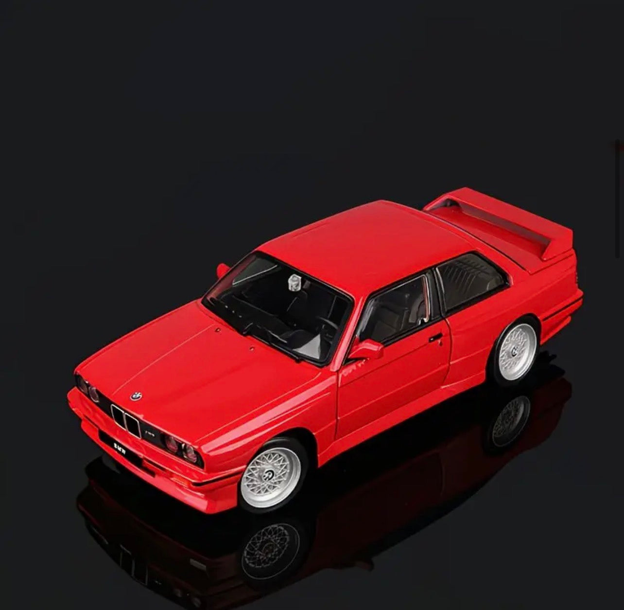 Bburago: 1988 BMW M3 Coupe