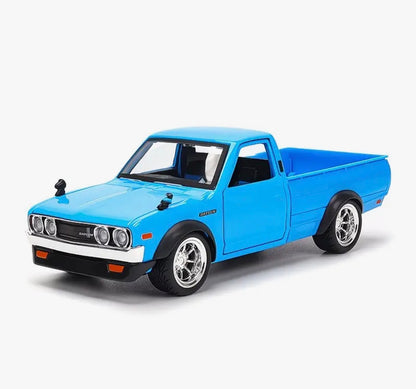 Maisto: 1973 Datsun 620 Pick up